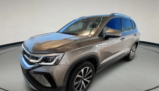 Volkswagen • Taos