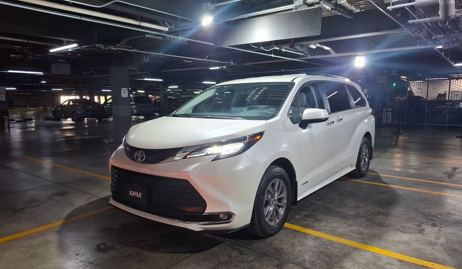 Toyota Sienna 2.5 HEV XLE AUTO Minivan 2021