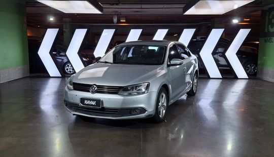 Volkswagen • Vento