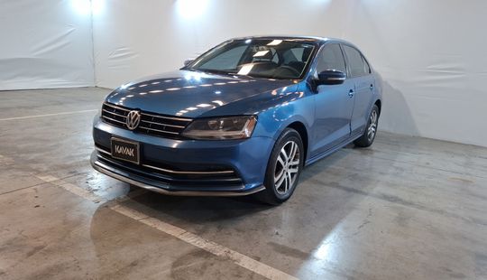 Volkswagen • Jetta