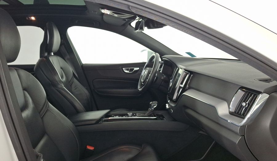 Volvo Xc60 2.0 R-DESIGN T6 AWD AUTO Suv 2018