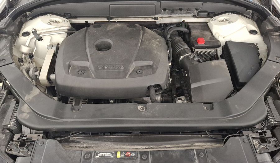 Volvo Xc60 2.0 R-DESIGN T6 AWD AUTO Suv 2018