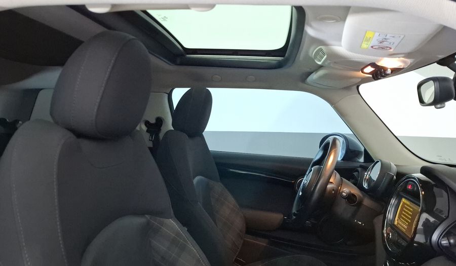 Mini Cooper 1.5 COOPER CHILI AT Hatchback 2017