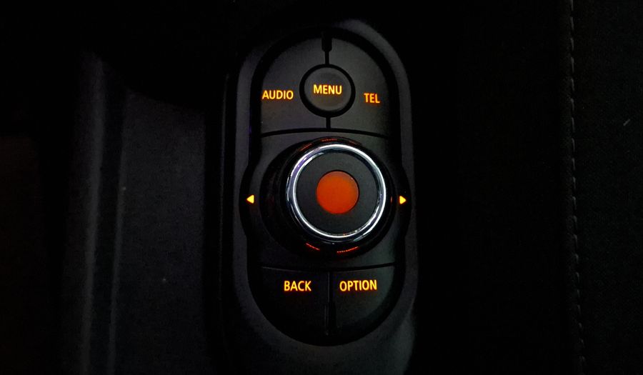 Mini Cooper 1.5 COOPER CHILI AT Hatchback 2017