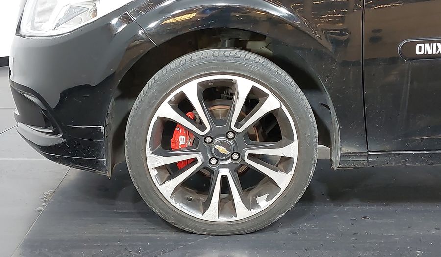 Chevrolet Onix 1.4 SPE/4 LT Hatchback 2016