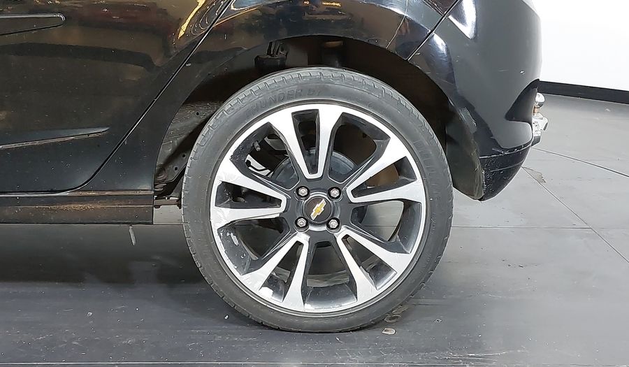 Chevrolet Onix 1.4 SPE/4 LT Hatchback 2016