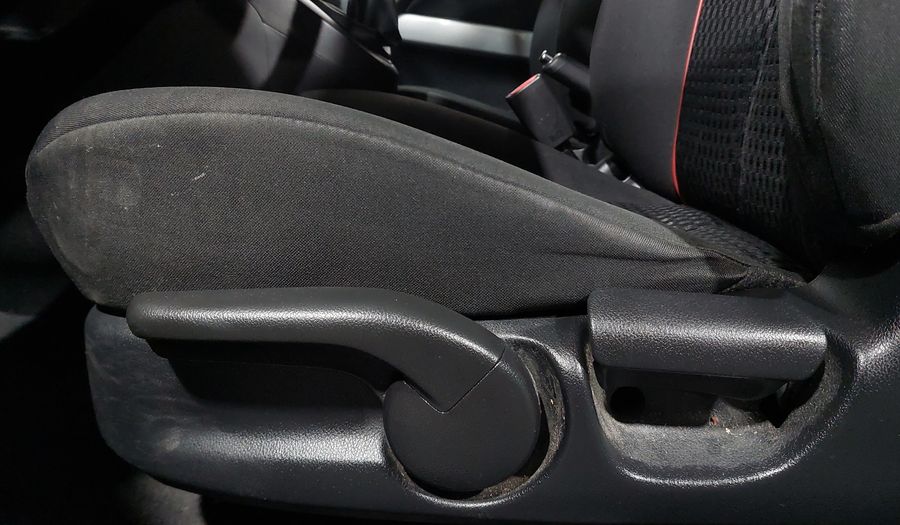 Mazda 2 1.5 TOURING TM Hatchback 2012