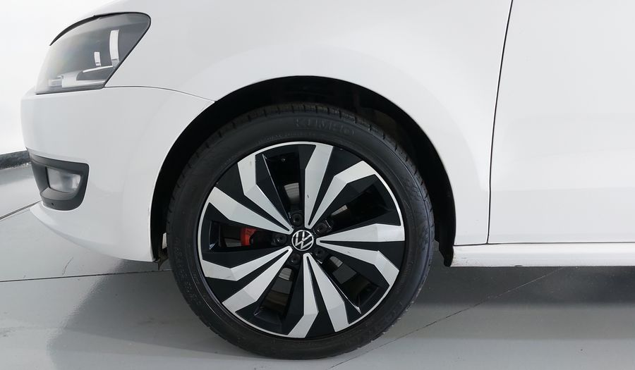 Volkswagen Polo 1.2 HIGHLINE MT Hatchback 2014