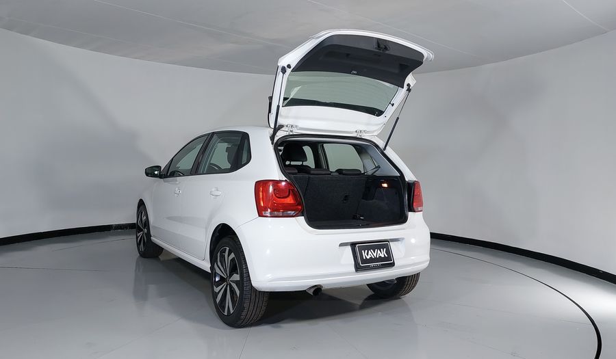 Volkswagen Polo 1.2 HIGHLINE MT Hatchback 2014