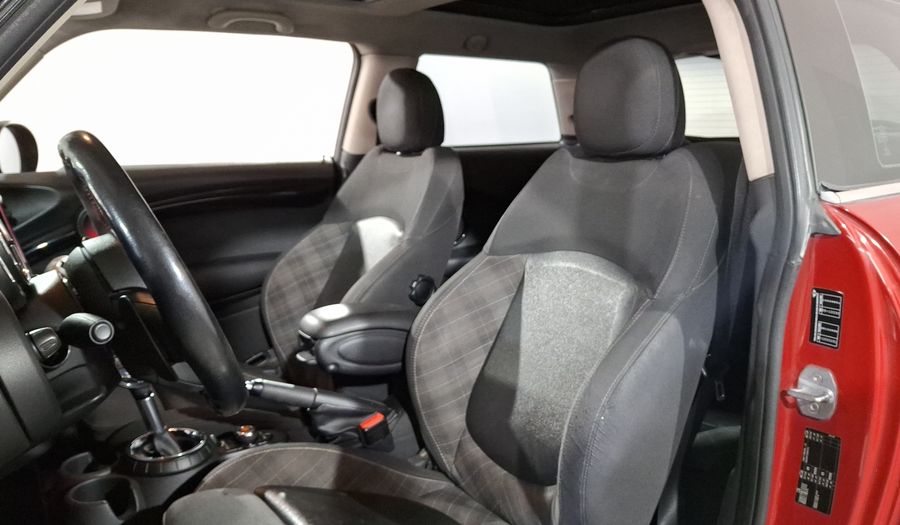 Mini Cooper S 2.0 COOPER CHILI AT Hatchback 2016