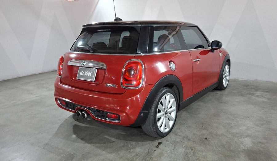 Mini Cooper S 2.0 COOPER CHILI AT Hatchback 2016