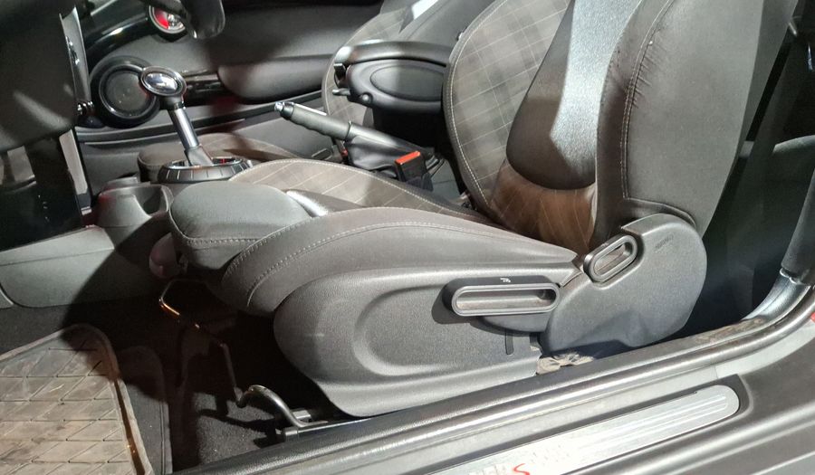 Mini Cooper S 2.0 COOPER CHILI AT Hatchback 2016