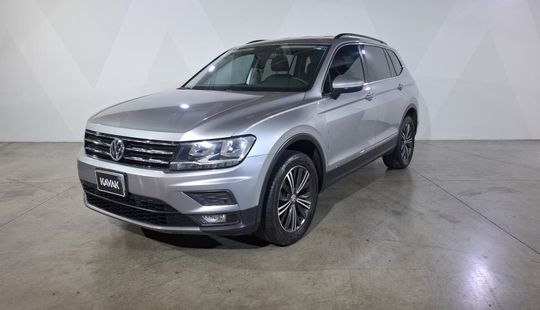 Volkswagen • Tiguan