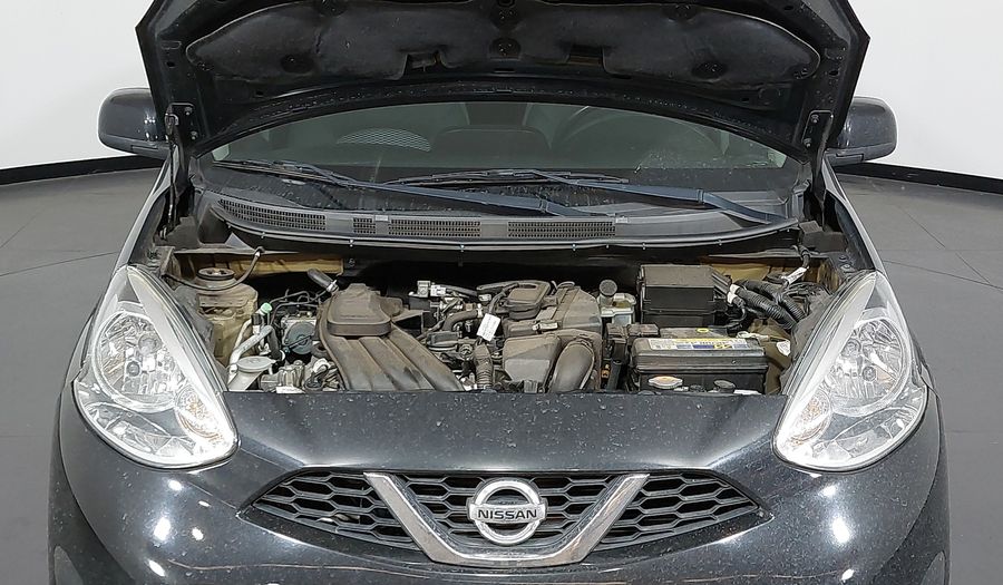 Nissan March 1.0 SV Hatchback 2017