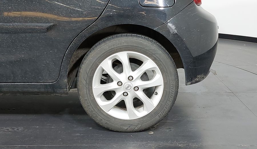 Nissan March 1.0 SV Hatchback 2017