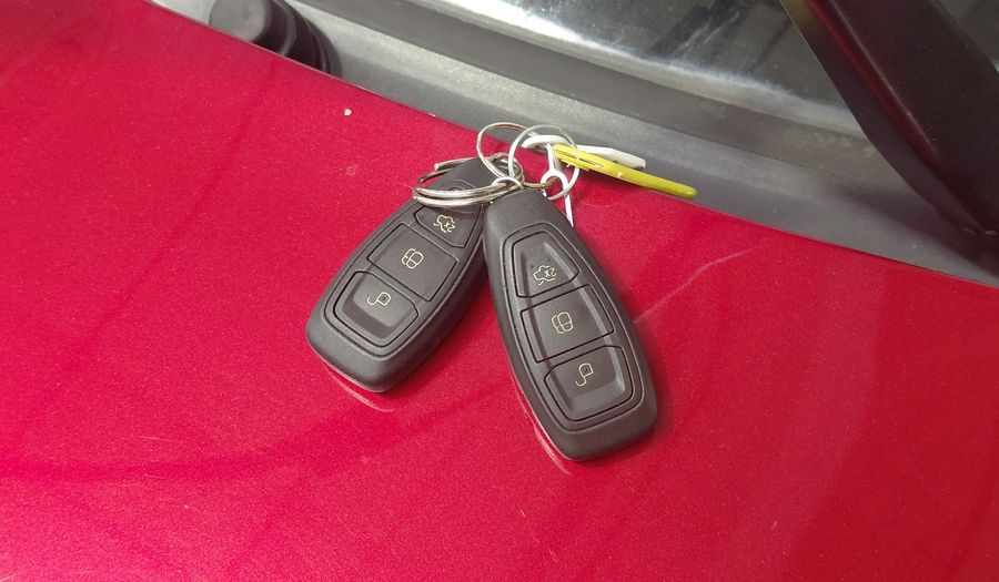 Ford Fiesta Kinetic Design 1.6 16V TITANIUM Hatchback 2016