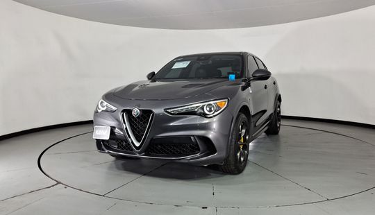 Alfa Romeo • Stelvio