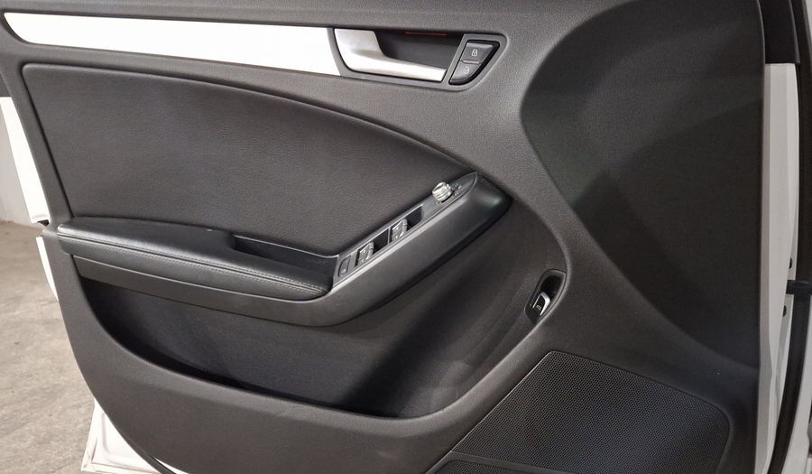 Audi A4 2.0 TFSI TRENDY PLUS S TRONIC QUATTRO Sedan 2016