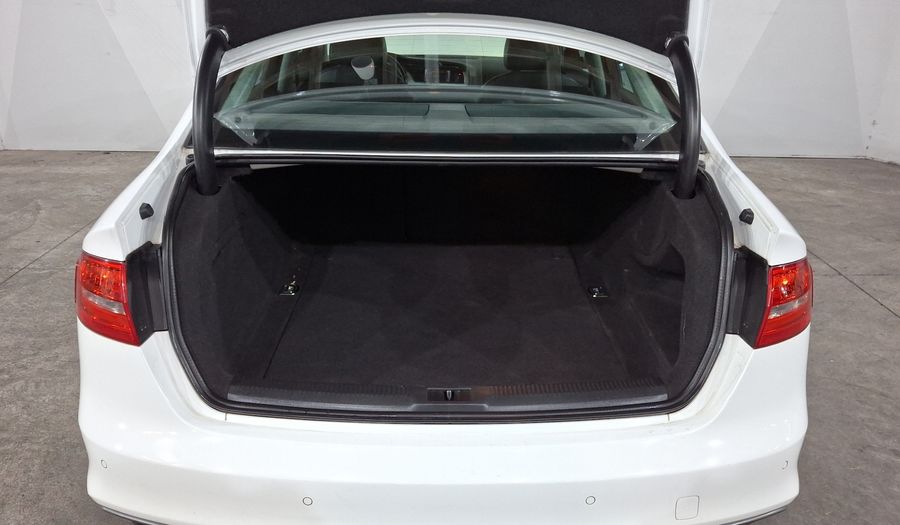 Audi A4 2.0 TFSI TRENDY PLUS S TRONIC QUATTRO Sedan 2016