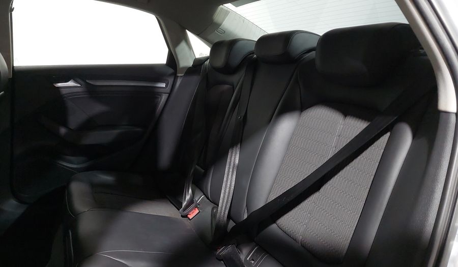 Audi A3 1.8 TFSI ATTRACTION S TRONIC Sedan 2015