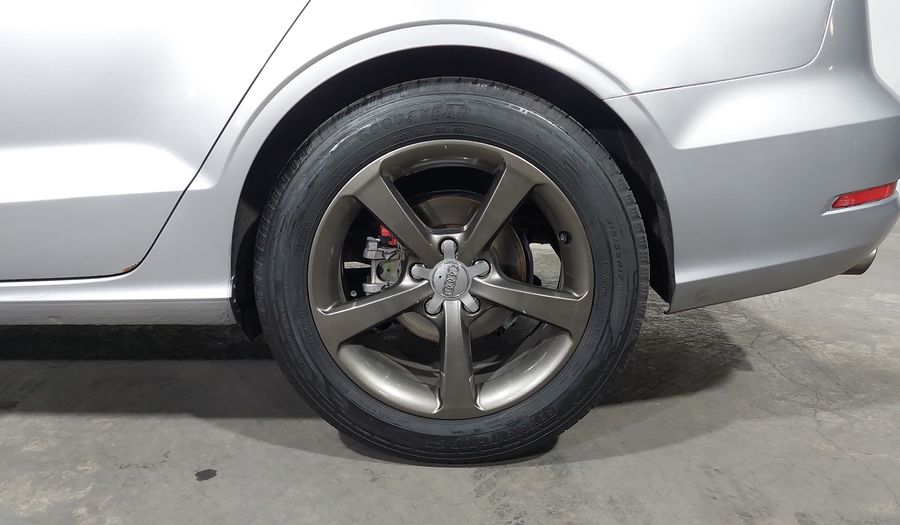 Audi A3 1.8 TFSI ATTRACTION S TRONIC Sedan 2015