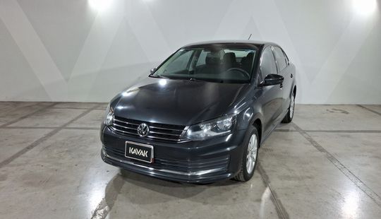 Volkswagen • Vento