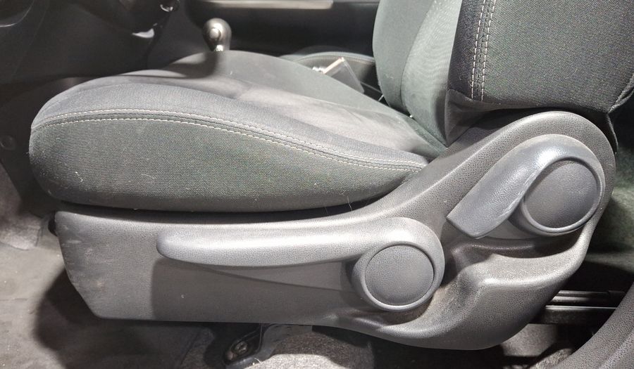 Nissan March 1.6 ADVANCE AT Hatchback 2016