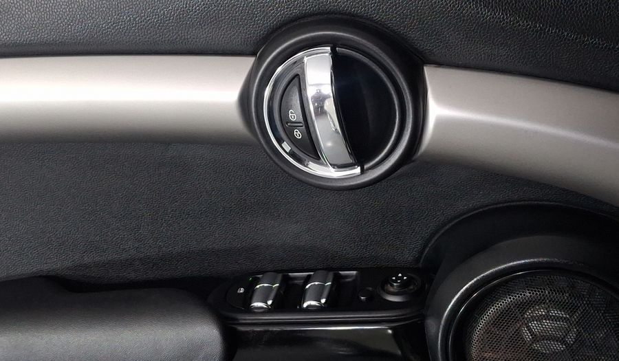 Mini Cooper 1.5 COOPER PEPPER AT Hatchback 2015