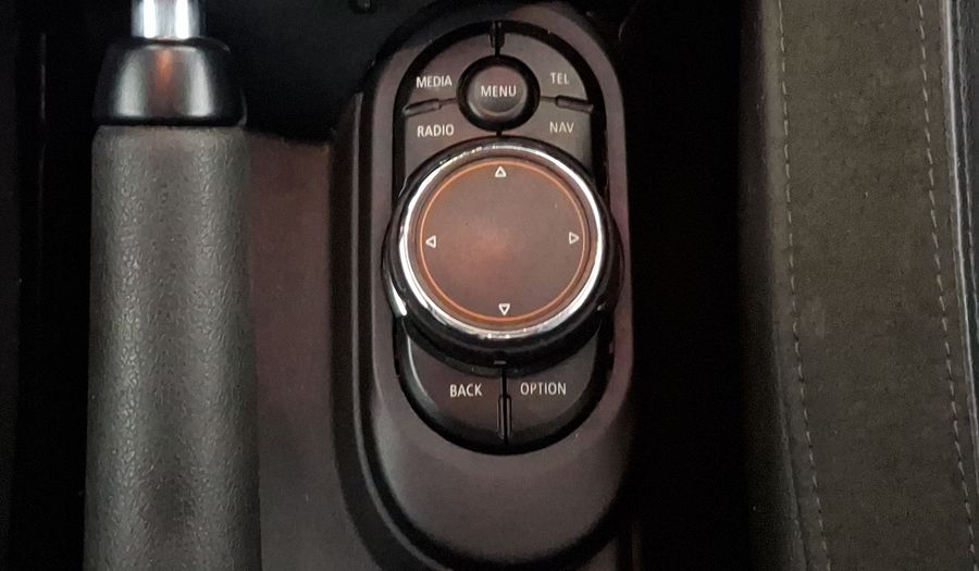 Mini Cooper 1.5 COOPER PEPPER AT Hatchback 2015