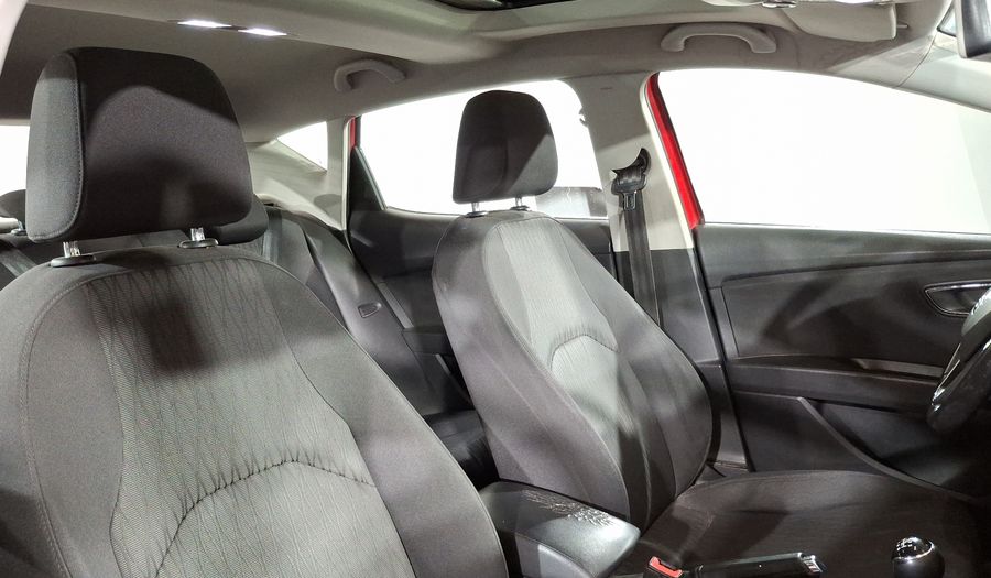 Seat Leon 1.4 TSI STYLE 125HP MT Hatchback 2016