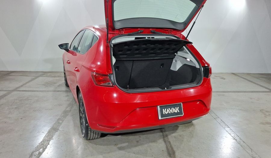 Seat Leon 1.4 TSI STYLE 125HP MT Hatchback 2016