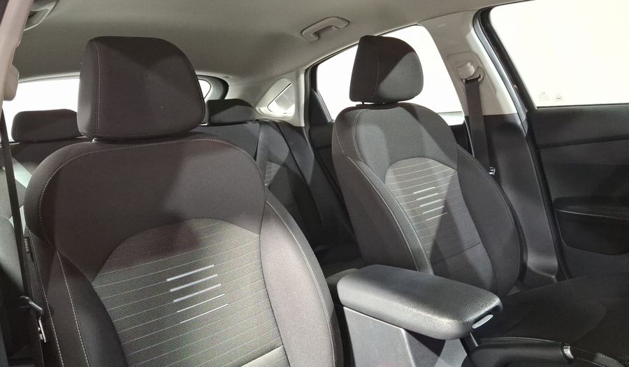 Kia Forte 2.0 EX IVT Hatchback 2021