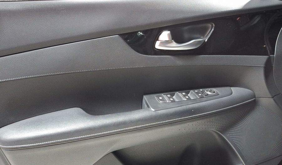 Kia Forte 2.0 EX IVT Hatchback 2021