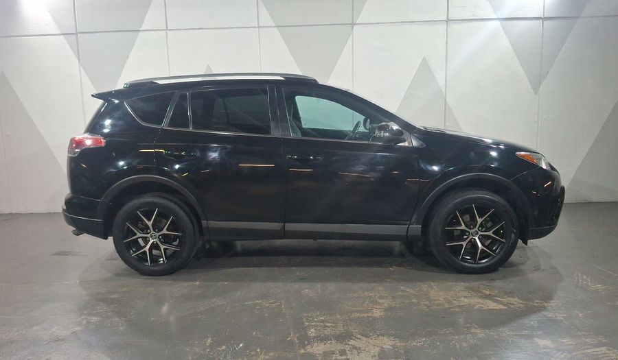 Toyota Rav4 2.5 L4 SE 4WD AT Suv 2017