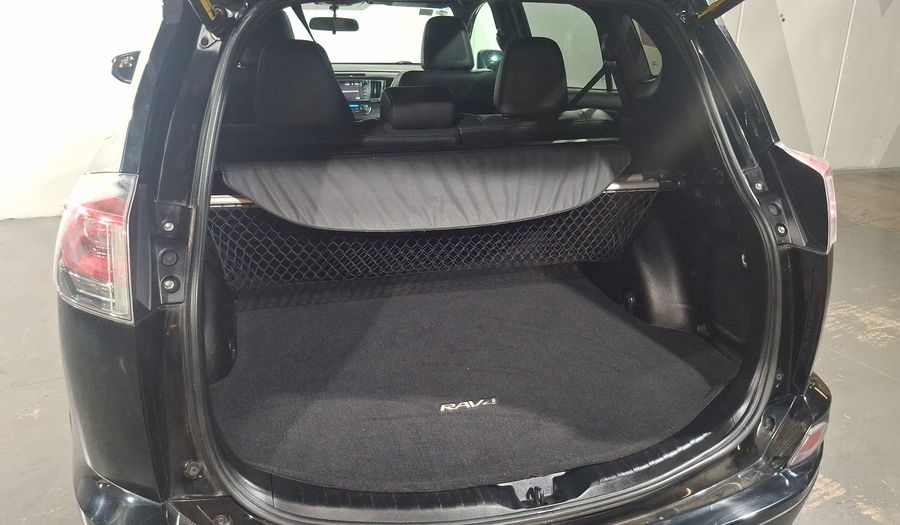 Toyota Rav4 2.5 L4 SE 4WD AT Suv 2017