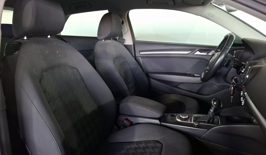 Audi A3 1.4 TFSI AMBIENTE S TRONIC Hatchback 2015