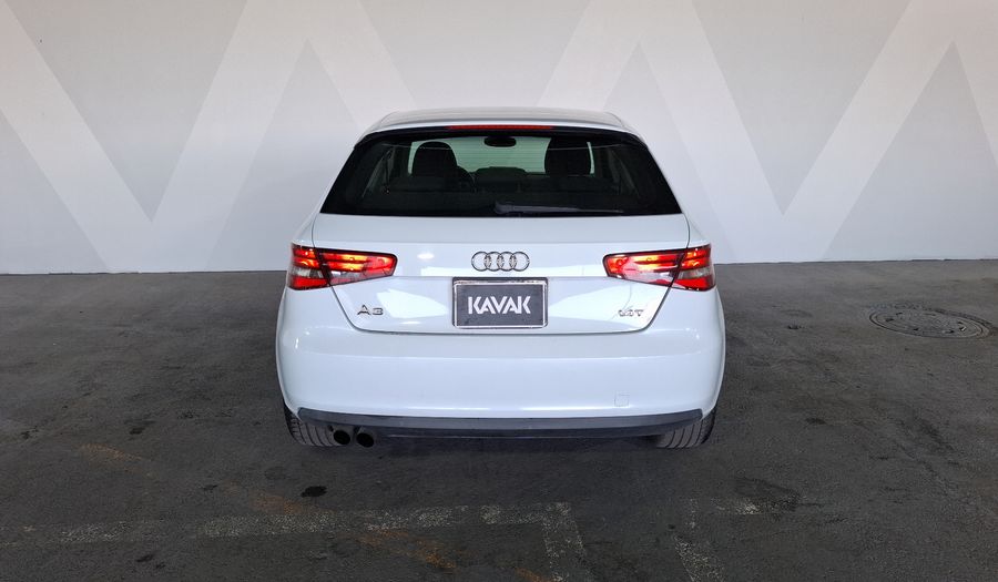 Audi A3 1.4 TFSI AMBIENTE S TRONIC Hatchback 2015