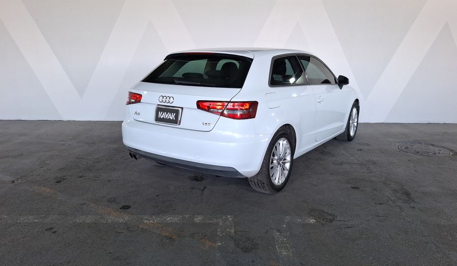 Audi A3 1.4 TFSI AMBIENTE S TRONIC Hatchback 2015