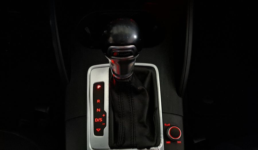 Audi A3 1.4 TFSI AMBIENTE S TRONIC Hatchback 2015