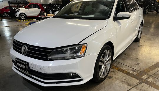 Volkswagen • Jetta