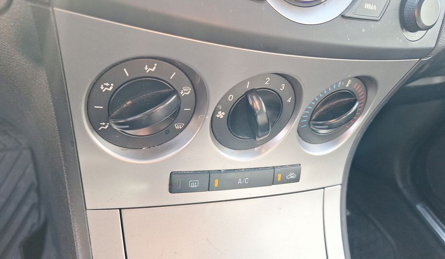 Mazda 3 1.6 V SPORT Hatchback 2012