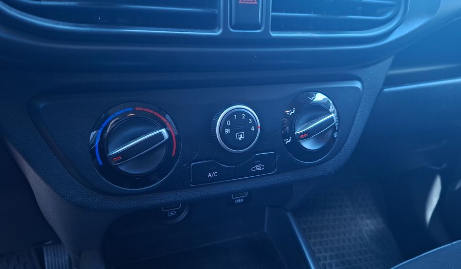 Hyundai Grand I10 1.2 PLUS Hatchback 2023