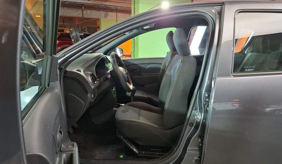 Renault Sandero 1.6 LIFE Hatchback 2024