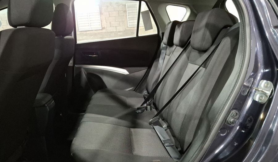 Suzuki S-cross 1.6 GL MT Suv 2015