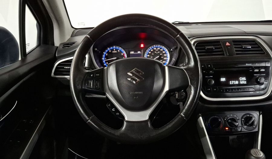 Suzuki S-cross 1.6 GL MT Suv 2015