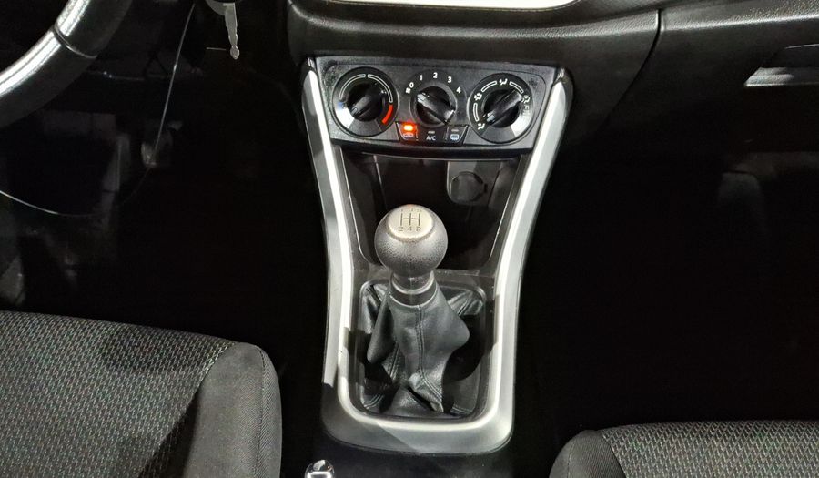 Suzuki S-cross 1.6 GL MT Suv 2015