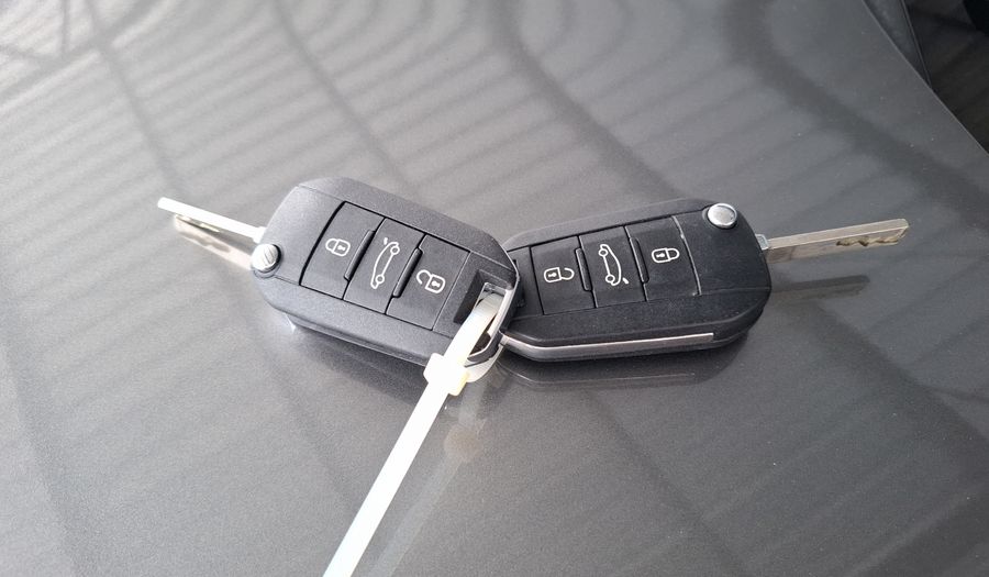 Citroen C4 Lounge 1.6I THP FEEL PACK AM19 Sedan 2018