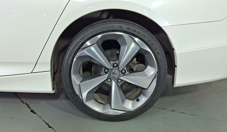 Honda Accord 2.0 TOURING AUTO Sedan 2020