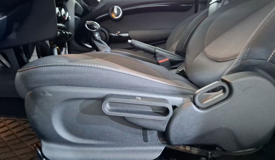 Mini Cooper 1.5 COOPER CHILI AUTO Hatchback 2018