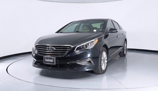 Hyundai • Sonata